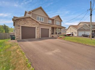 75 Shiajan Cres, Moncton, NB E1G 0L5