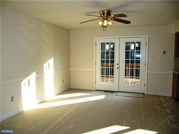 4th image of 344 Saddlebrook Dr