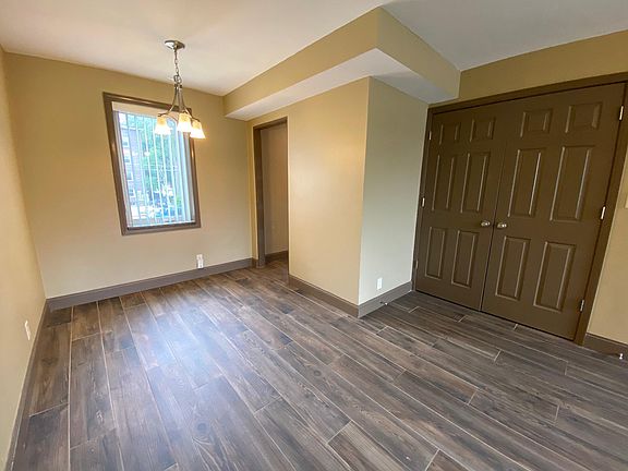 3rd image of 1641 J St APT 205