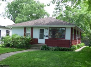 1944 Walnut St, Lauderdale, MN 55113