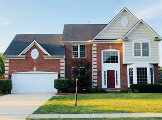 15030 Old Oak Dr, Strongsville, OH 44136