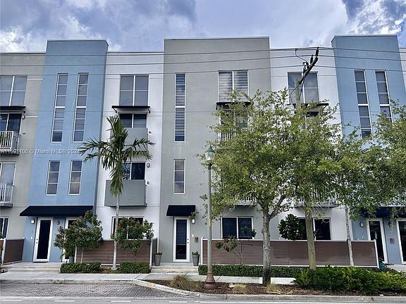 2nd image of 3455 NE 5th Ave #3