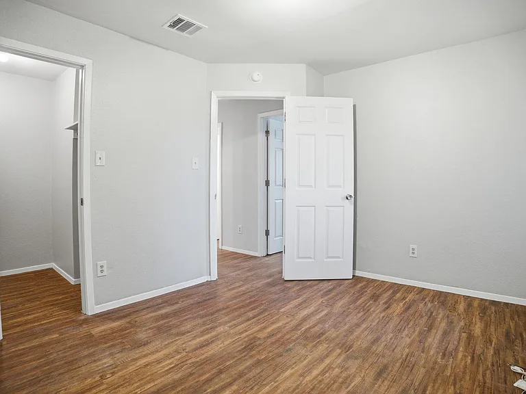 5204 Nuckols Crossing Rd #B — Photo 13