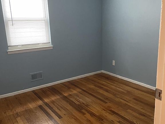 3rd image of 143 Steinway Ave Floor 2