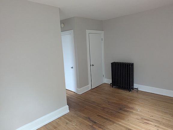 2nd image of 1418 Regent Ave #4
