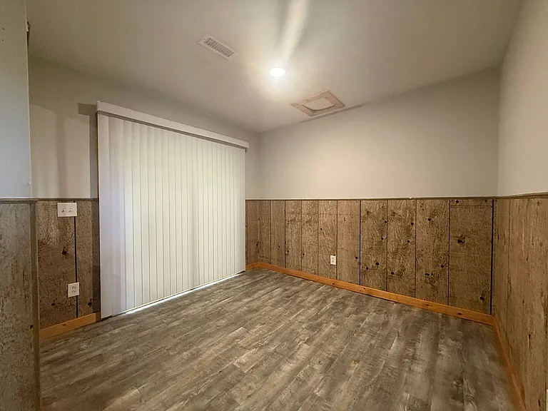 1504 Colony Park Dr — Photo 6