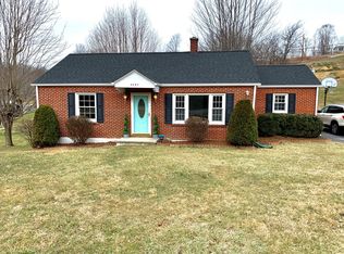 4427 E Cumberland Rd, Bluefield, WV 24701