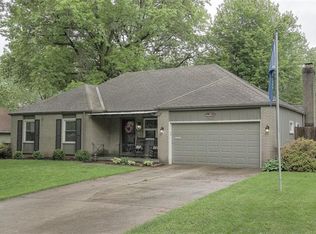 9816 Walnut St, Kansas City, MO 64114