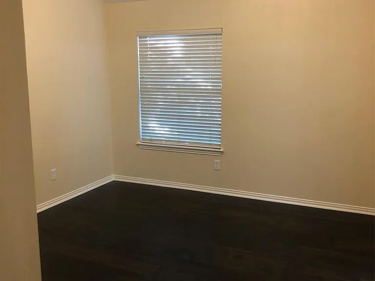 3828 Elgin Dr — Photo 12