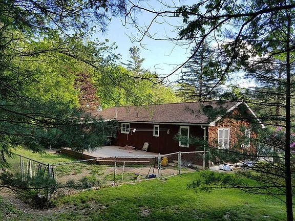 4th image of 64 Park Ln