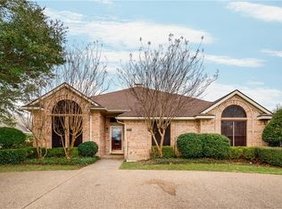 1313 Primrose Ln, Desoto, TX 75115