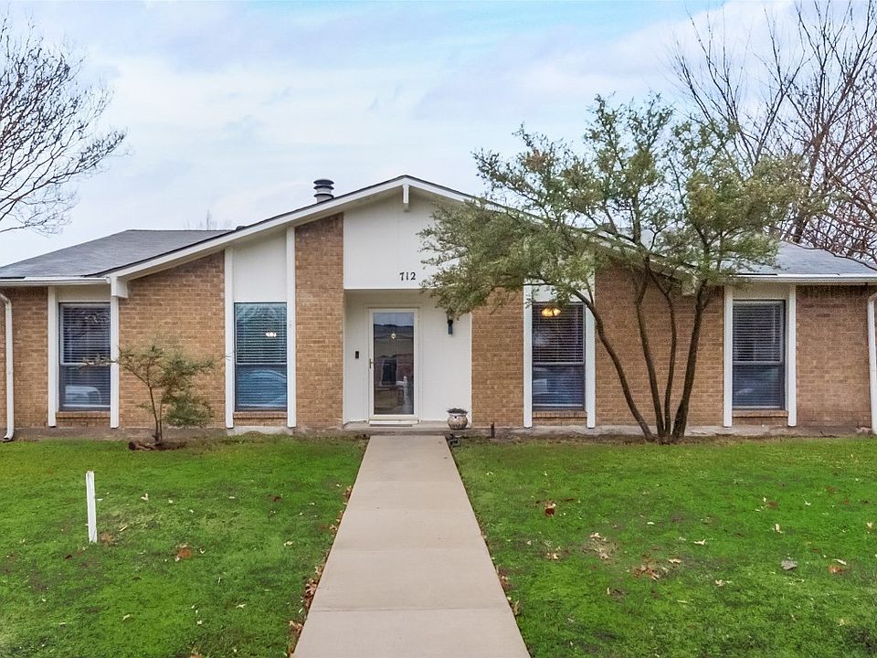 1st image of 712 Cambridge Dr
