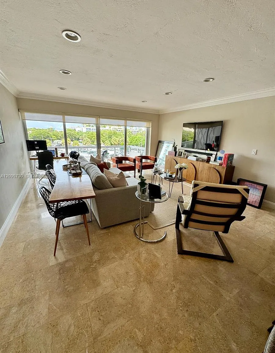 Brickell Townhouse Condo — Photo 1