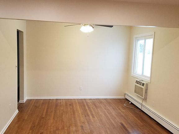 2nd image of 481A Broadway