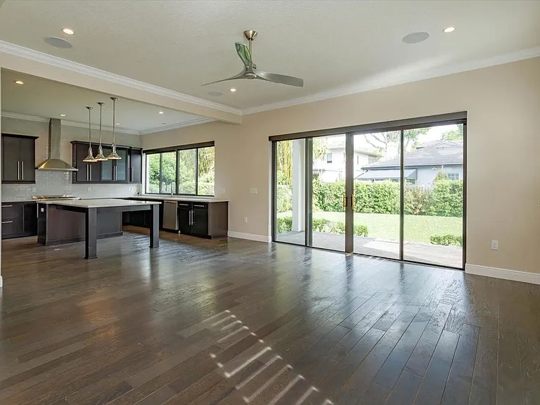 1441 Oneco Ave — Photo 6