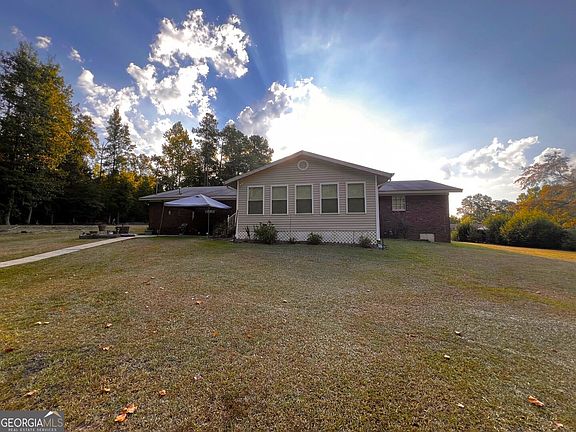 2nd image of 108 Skyline Dr