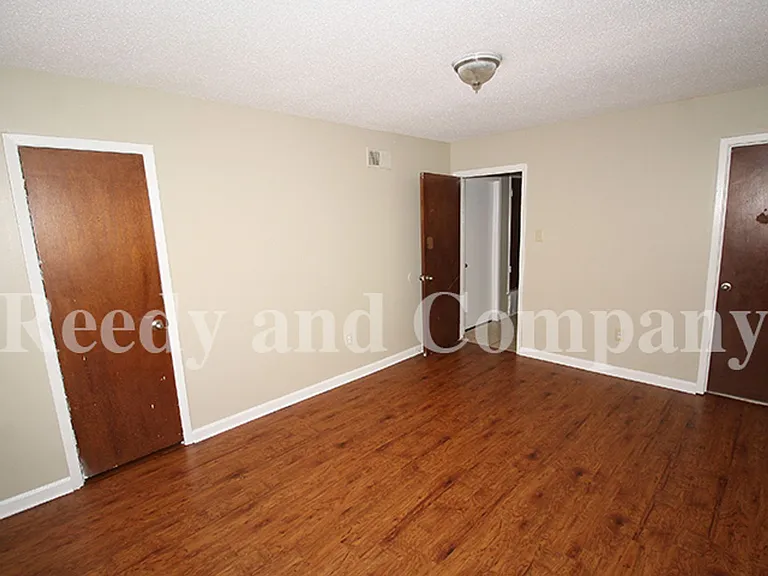 3385 Barbwood Dr — Photo 14