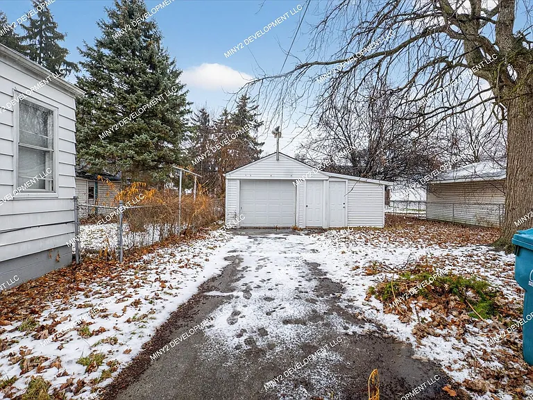 14655 Jacob Ave — Photo 17