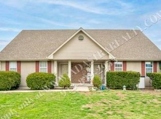 710 SW 36th Street Ter, Blue Springs, MO 64015