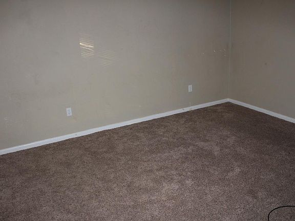3rd image of 803 Scenic Dr
