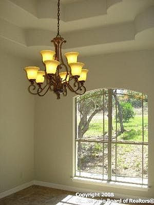 3rd image of 711 DRESDEN WOOD DR