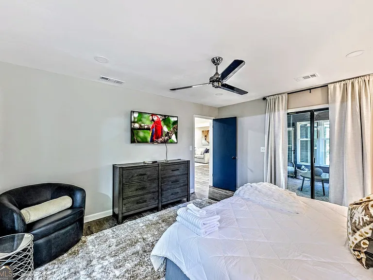 527 Charing Cross Dr — Photo 22