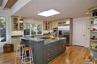 5th image of 17 Pinehurst Cir
