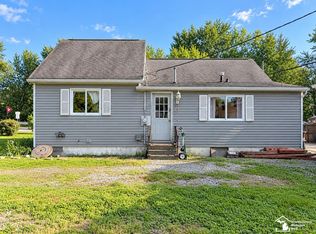 5665 Venice Rd, Newport, MI 48166