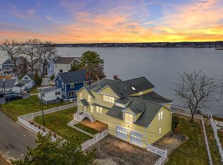 69 Sunset Beach Rd, Branford, CT 06405
