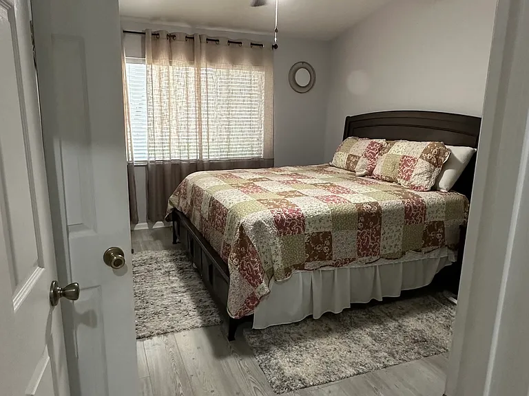 1098 Vineland Pl — Photo 17