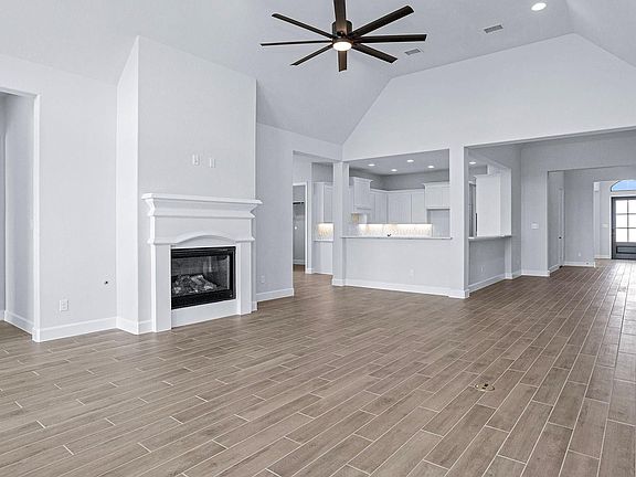 3rd image of 21919 Ivy Landing St