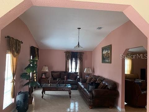4th image of 4305 N Suwanee Ave