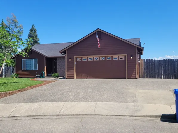 124 NW Amhurst Ct, Winston, OR 97496