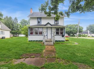 403 2nd Ave, Marengo, IL 60152