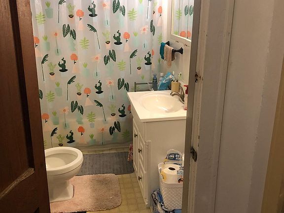 3rd image of 2261 Neil Ave