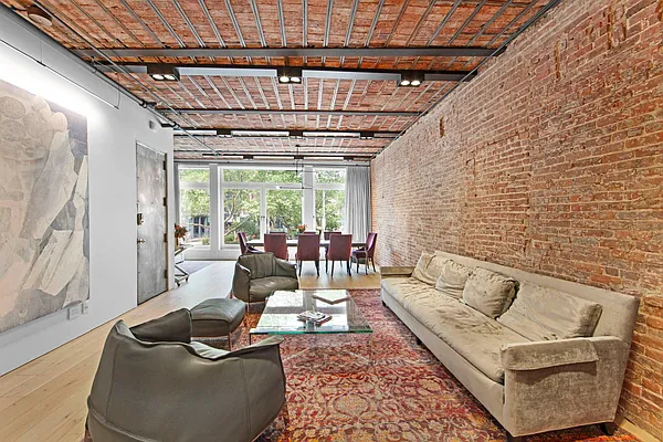 Rented by Tabak Real Estate | media 24