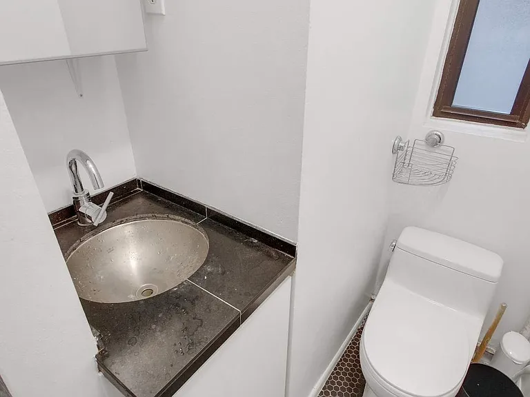 210 Thompson St #4EN — Photo 4