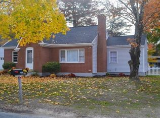 242 Hamlin St, Acushnet, MA 02743