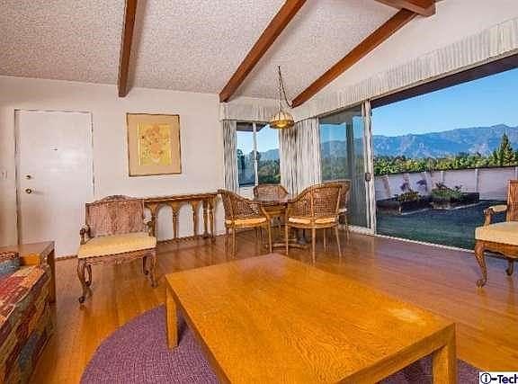 3rd image of 315 Malcolm Dr