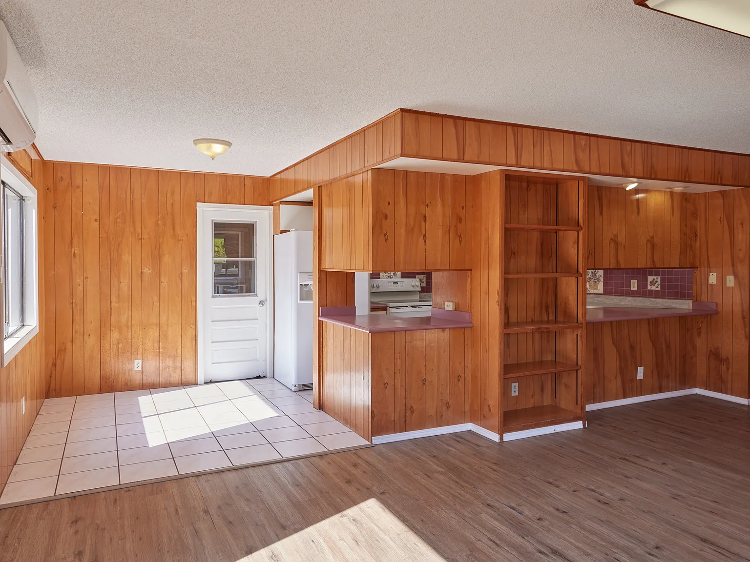 3 bed, 1.5 bath, 1500 sqft, $3,500 — Photo 3