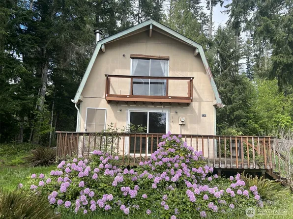 130 N Fairway Drive W, Hoodsport, WA 98548