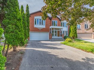 22 A Waltham Cres, Richmond Hill, ON L4B 1Z2