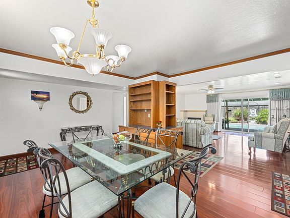 5th image of 5830 Woodleigh Dr