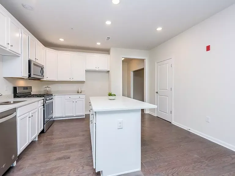 130 University Ave #1303 — Photo 3