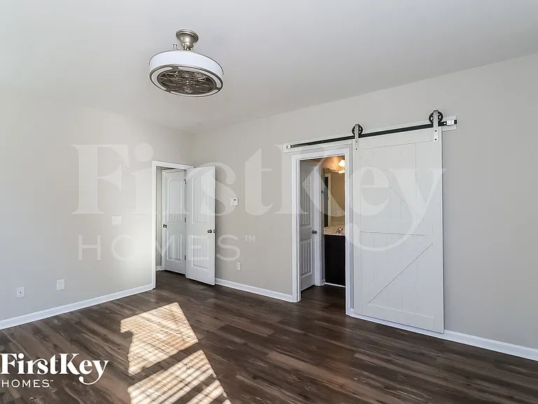 3827 Humber Ct — Photo 7