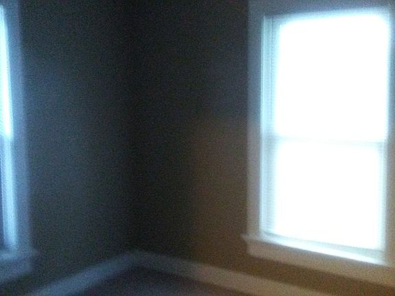 5th image of 1101 Holly Ave