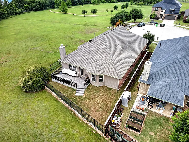 2129 Megan Creek Dr — Photo 37