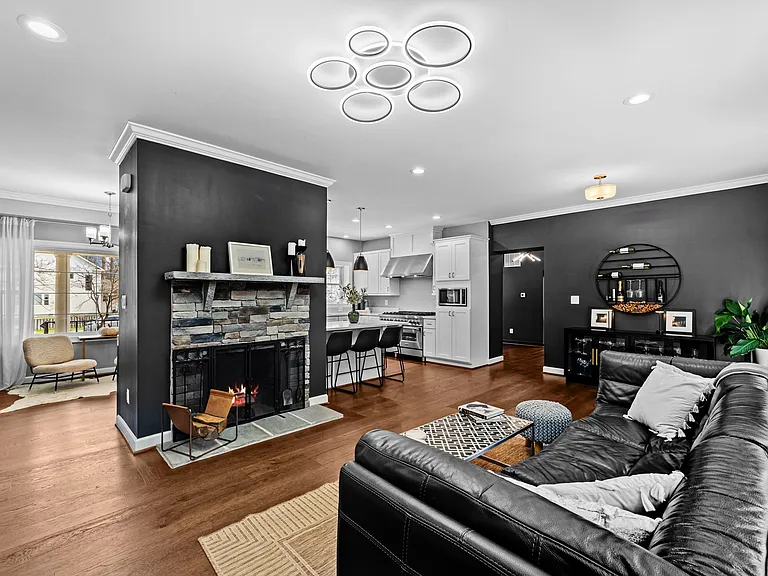 3803 Estel Rd — Photo 11