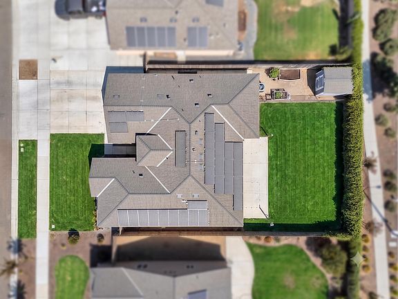 2nd image of 2439 Madeline Drive