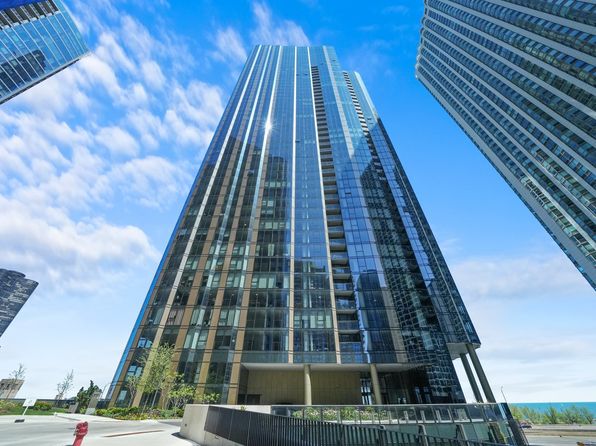 211 N Harbor Dr #2203